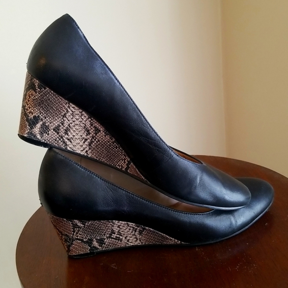 Antonio Melani Snakeskin/Black Leather Wedges